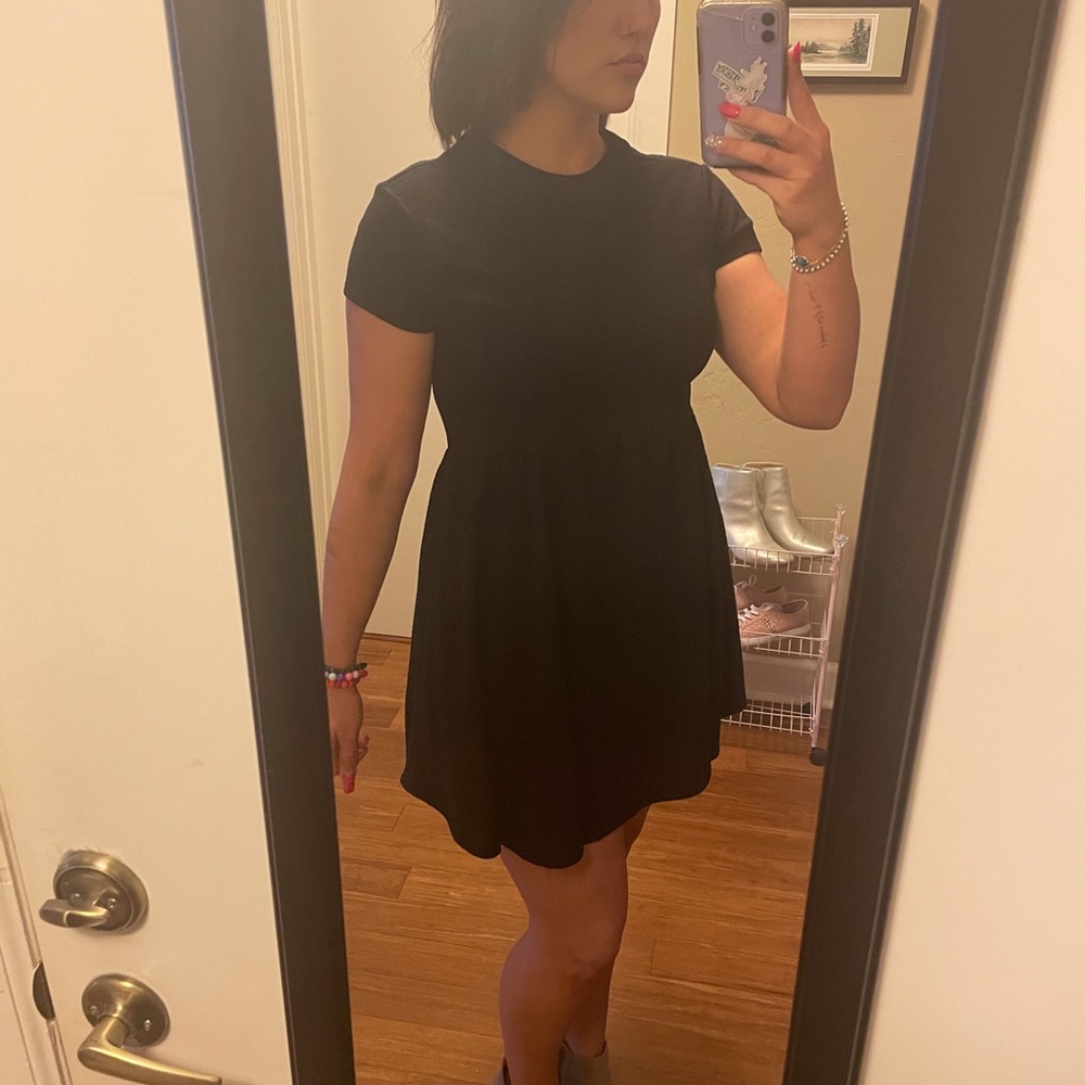 Black Button Collar Mini